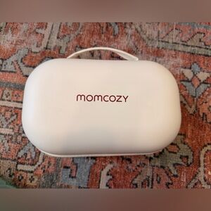 Momcozy breast pump